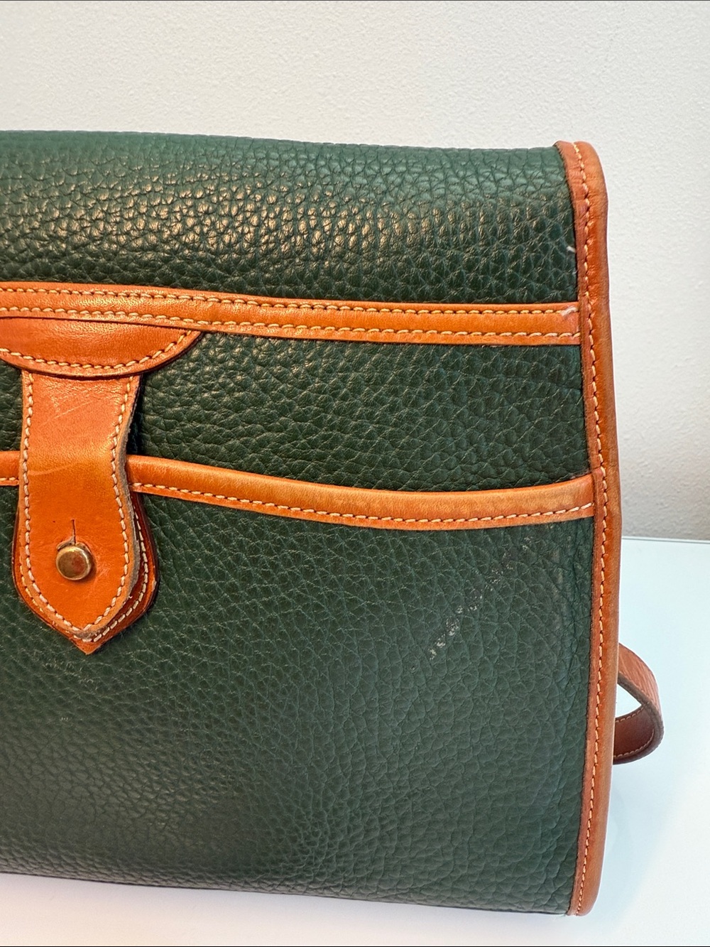 Vintage Dooney & Bourke Essex - Green Pebbled Leather Crossbody with Brown Trim - Picture 12 of 13